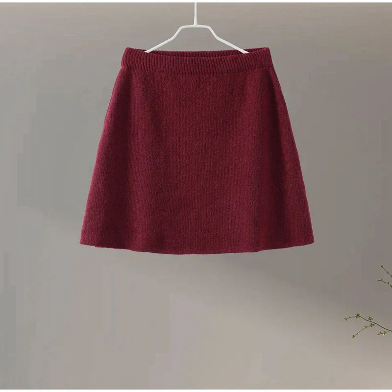 סט שני חלקים סרוג חולצת אובר סייז וחצאית מיני - יעלה